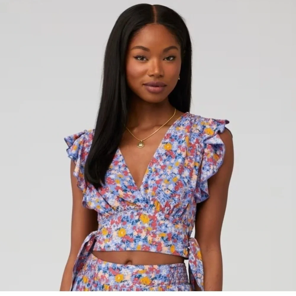 Free People Sky Combo Floral Ruffle V-Neck Smocked Crop Top OB1295567‎ Large NEW